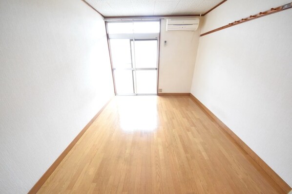 メゾネット泉の物件内観写真